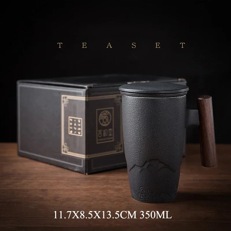 Caneca Retrô com Tampa e Alça de Madeira
