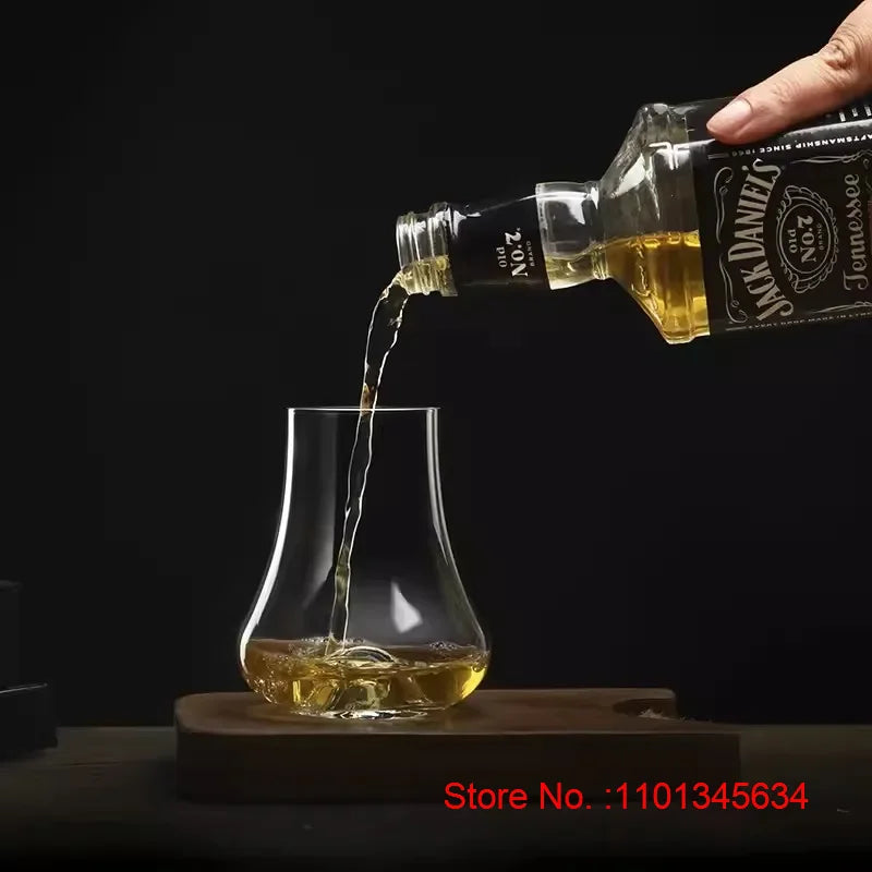 Copita de Cristal Fundo Côncavo para Degustação de Uísque