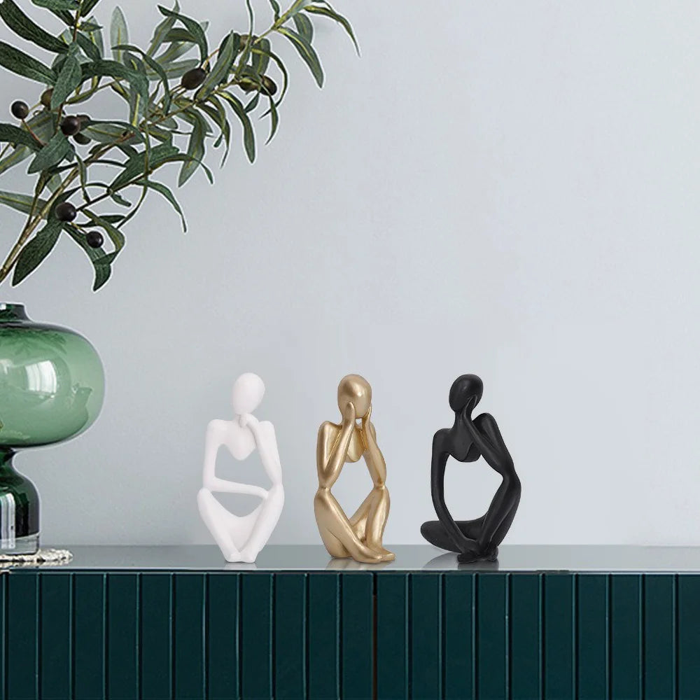 Escultura Figura Sentada